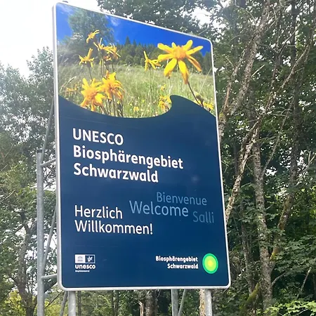 Haus Am Waldrand 펜션 토트무스